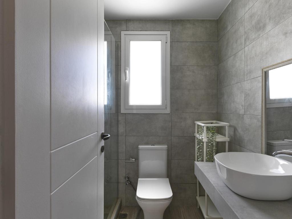 Kúpeľňa v ubytovaní Beautiful Athenian apartment with terrace