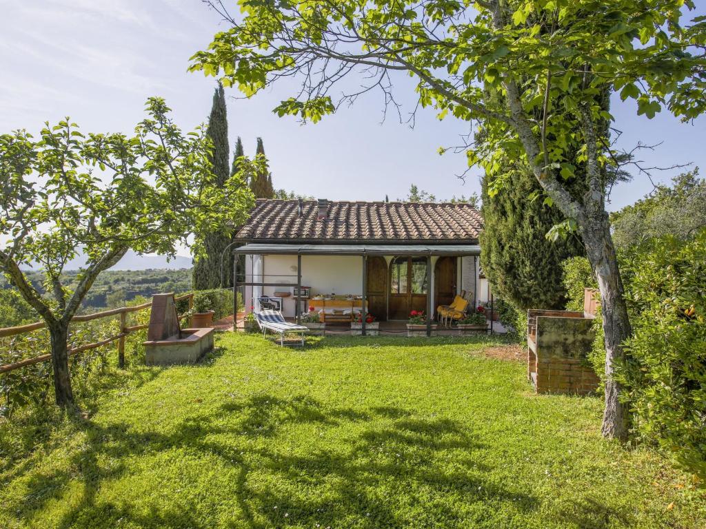 a view of a house with a yard at Holiday Home Le Masse-1 by Interhome in Castelfranco Piandisco