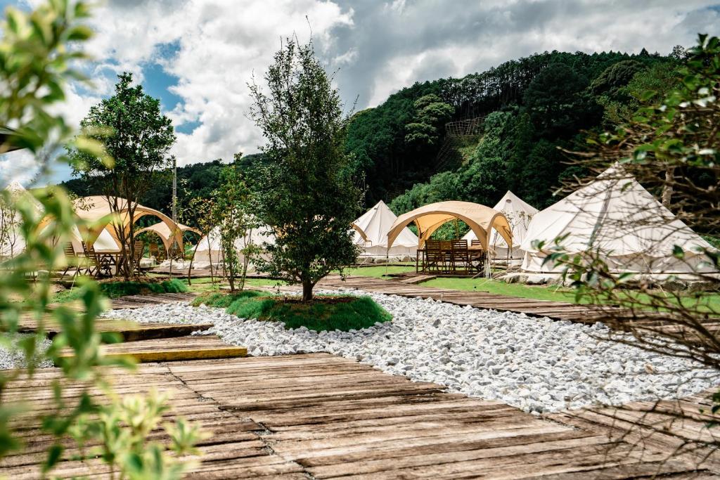 Příroda nedaleko luxury tent