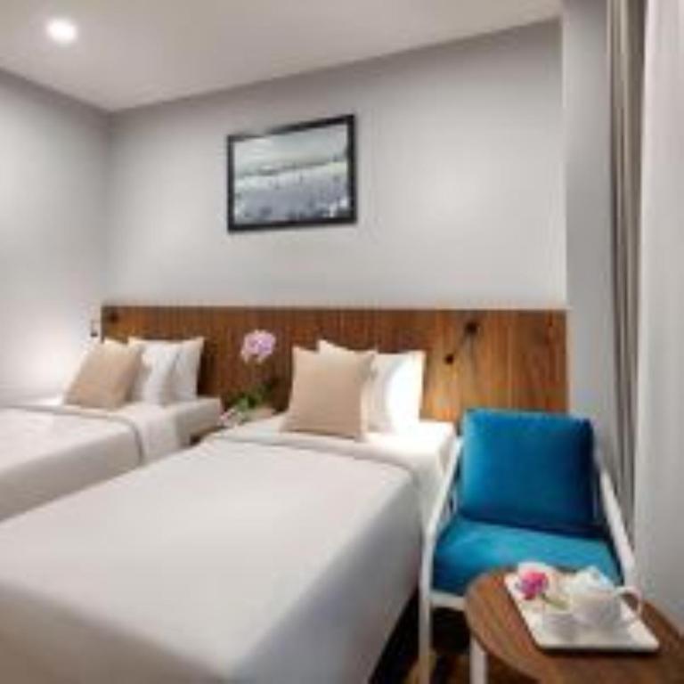 Garda Twin Room with Free 01 Signature Cocktail