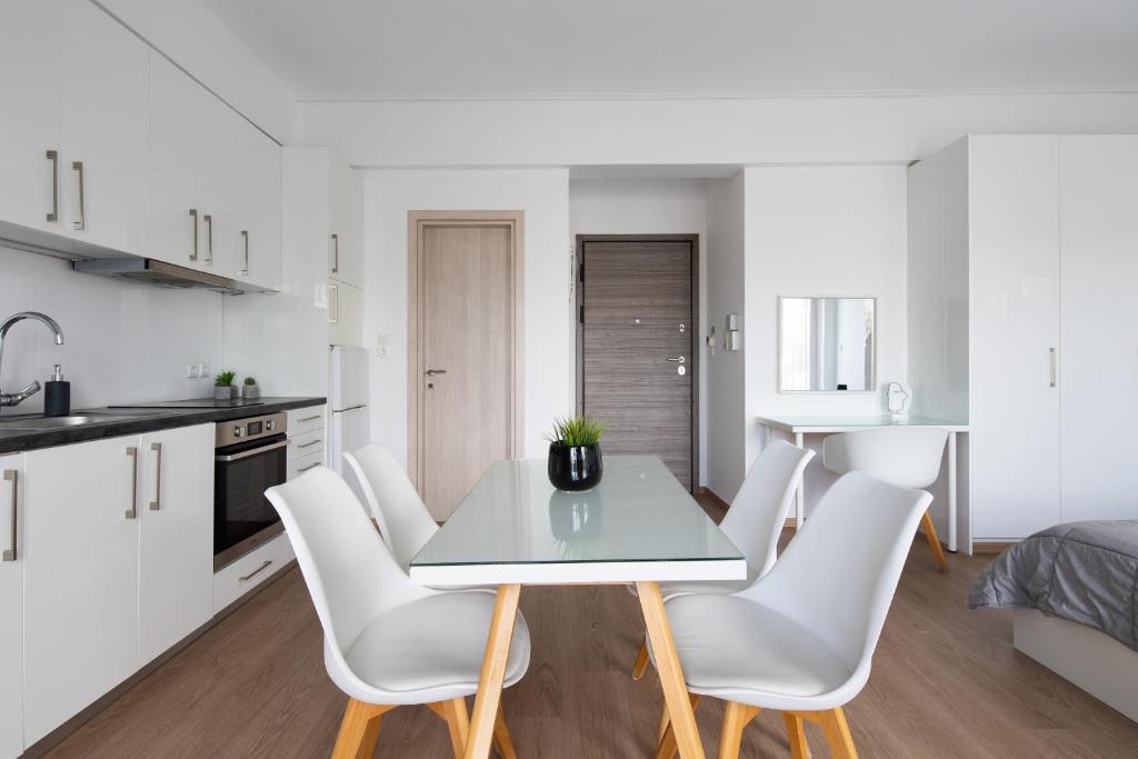 Boutique Studios near Airport photo