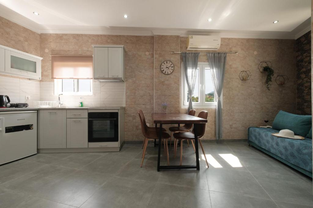 Kuchyň nebo kuchyňský kout v ubytování Pyrgi house, Ipsos Corfu