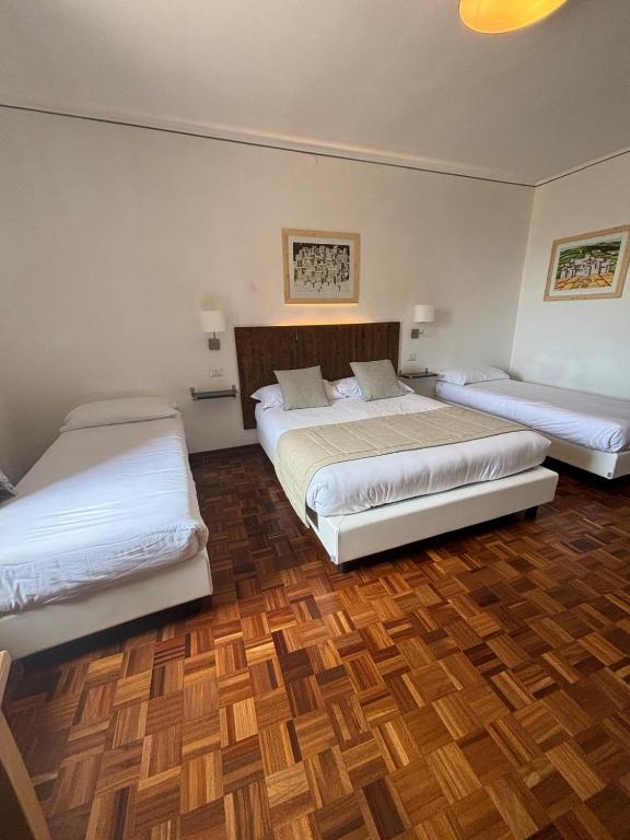 Hotel La Fortezza - Resim 39