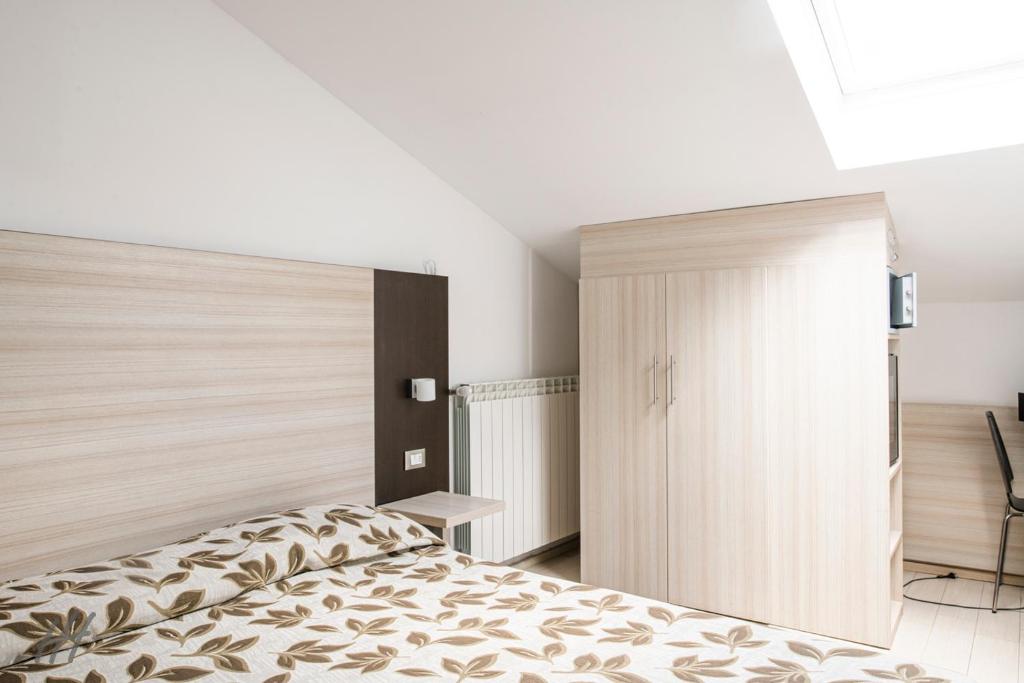 Hotel Holiday- Alla Finestrella - Resim 33