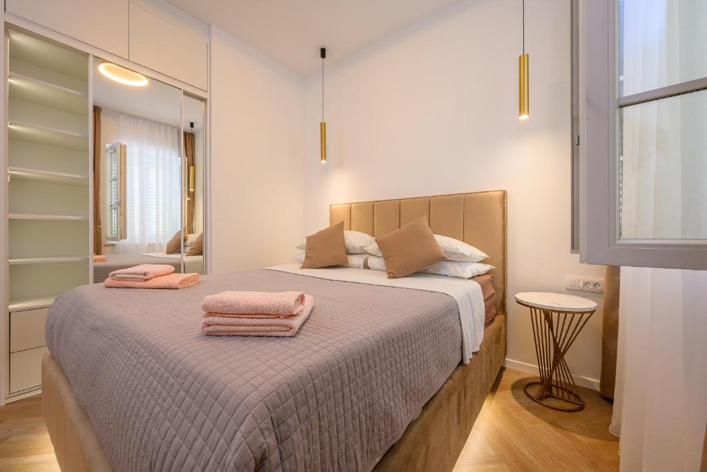 Postel nebo postele na pokoji v ubytování Jupiter Luxury Accommodation