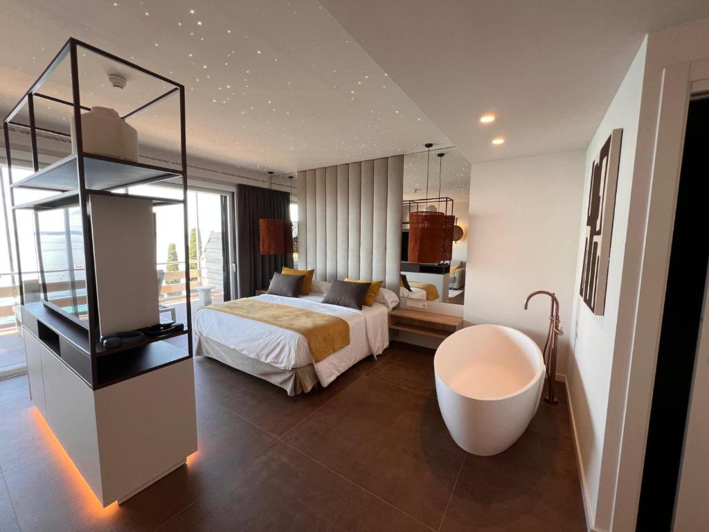 Canyelles Platja - Junior Suite With Sea View