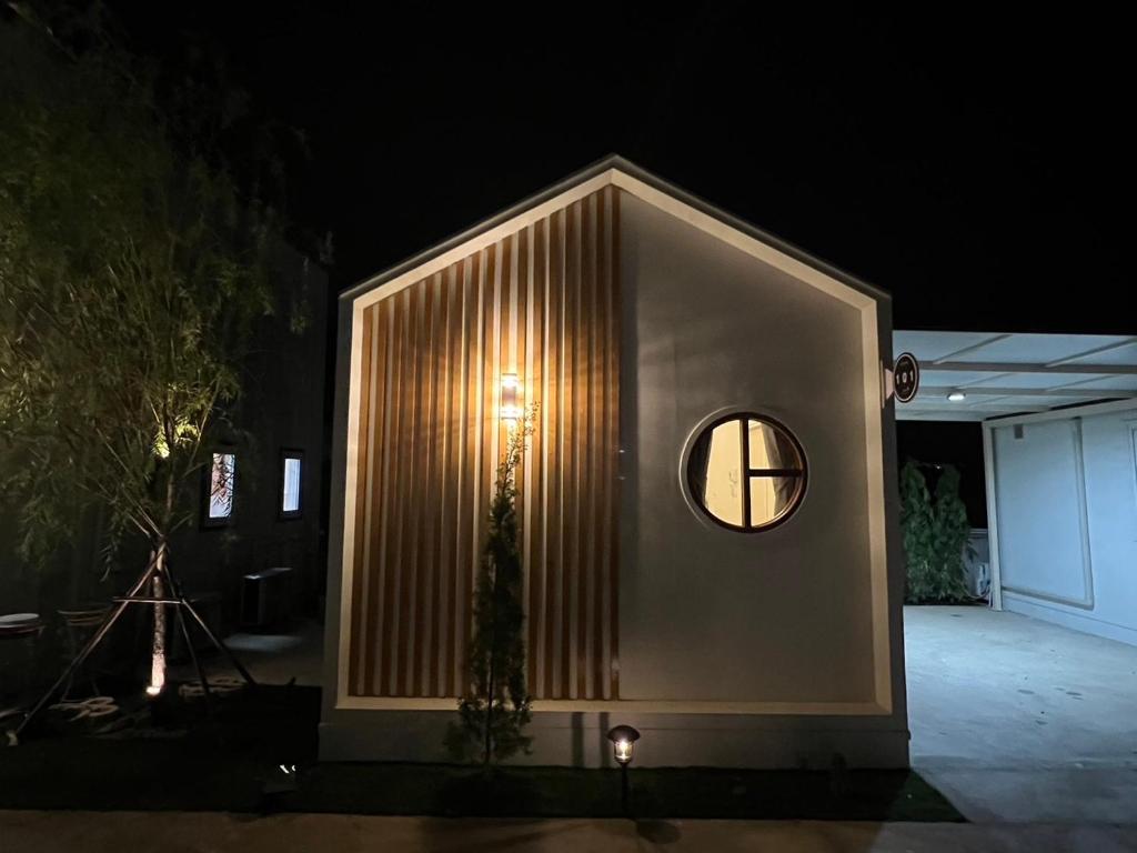 นารา พรีเมียม รีสอร์ท @ชัยนาท - Chambre Lit Queen-Size De Luxe