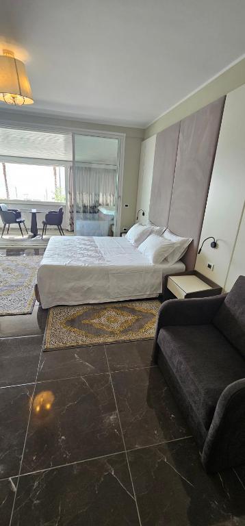 Hotel Pirro - Suite Com Banheira De Hidromassagem