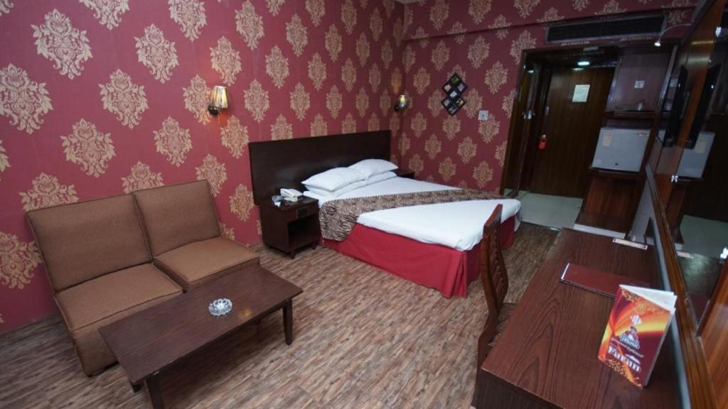 Faran Hotel - Deluxe Single Room