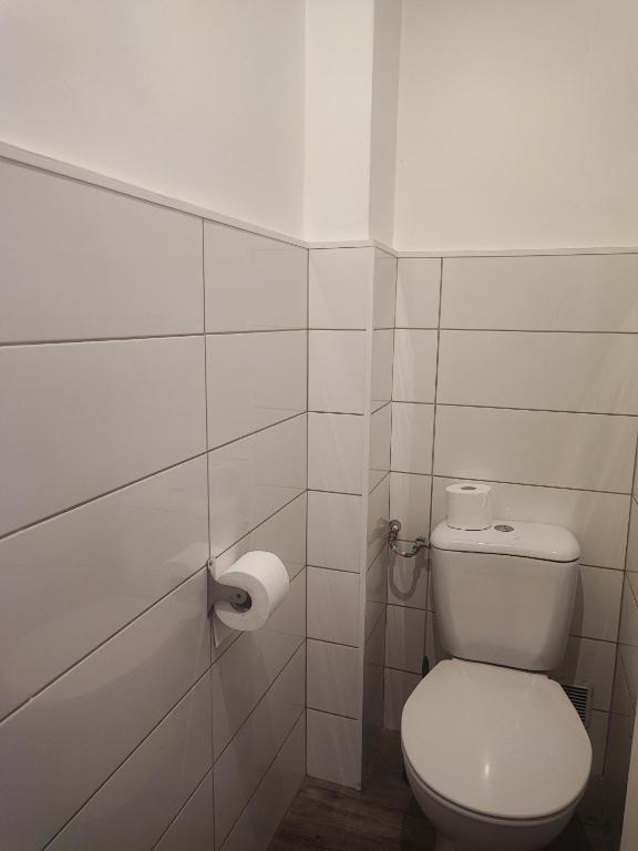 Koupelna v ubytování L'Aiglon Bylitis