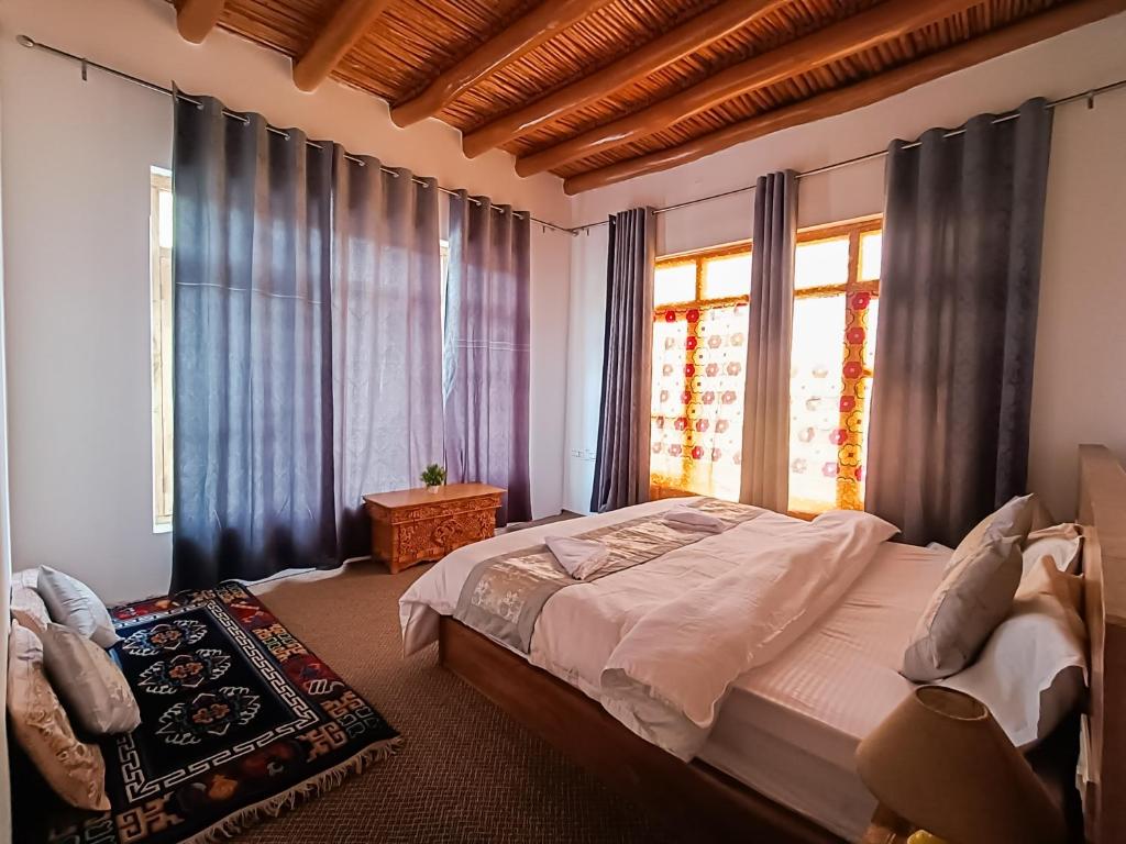 Ένα ή περισσότερα κρεβάτια σε δωμάτιο στο TRAVELLER NEST