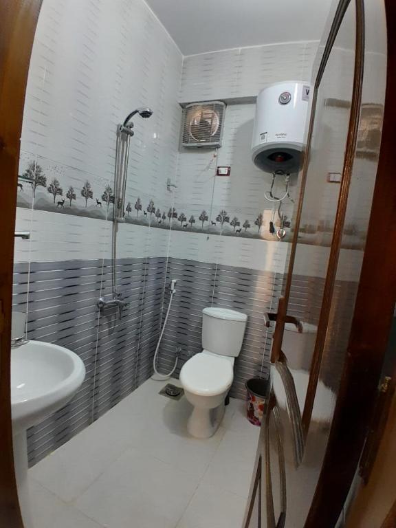 Koupelna v ubytování Osiris Guest House