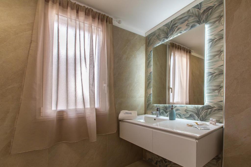 Onda Bianca Luxury Apartments