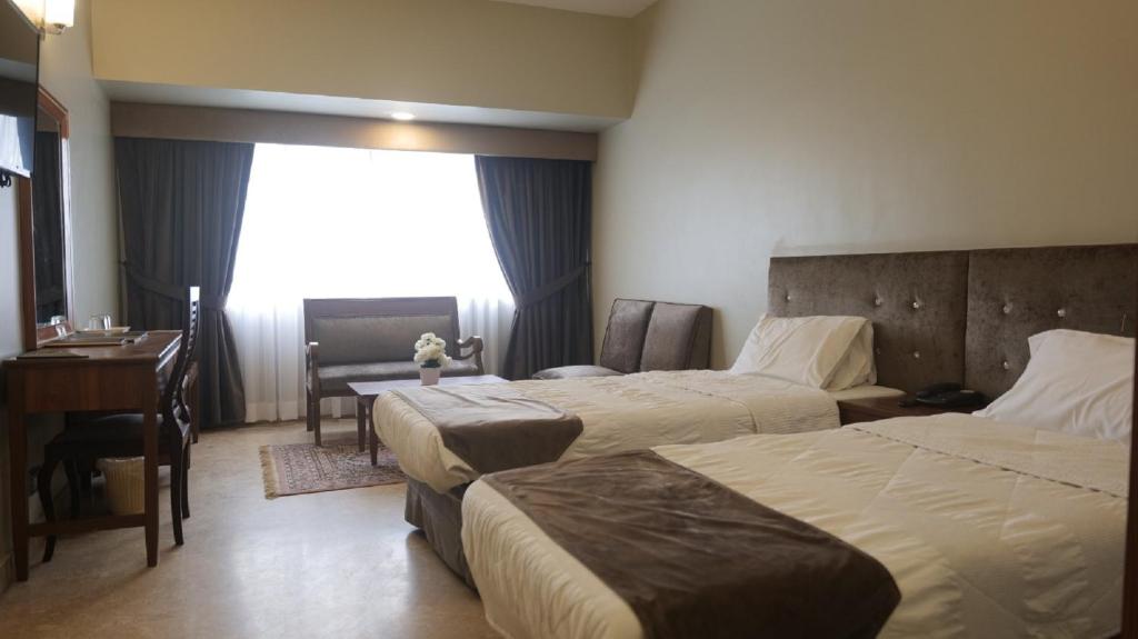 Faran Hotel - Superior Twin Room