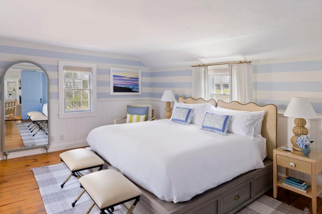 White Elephant Hotel photo
