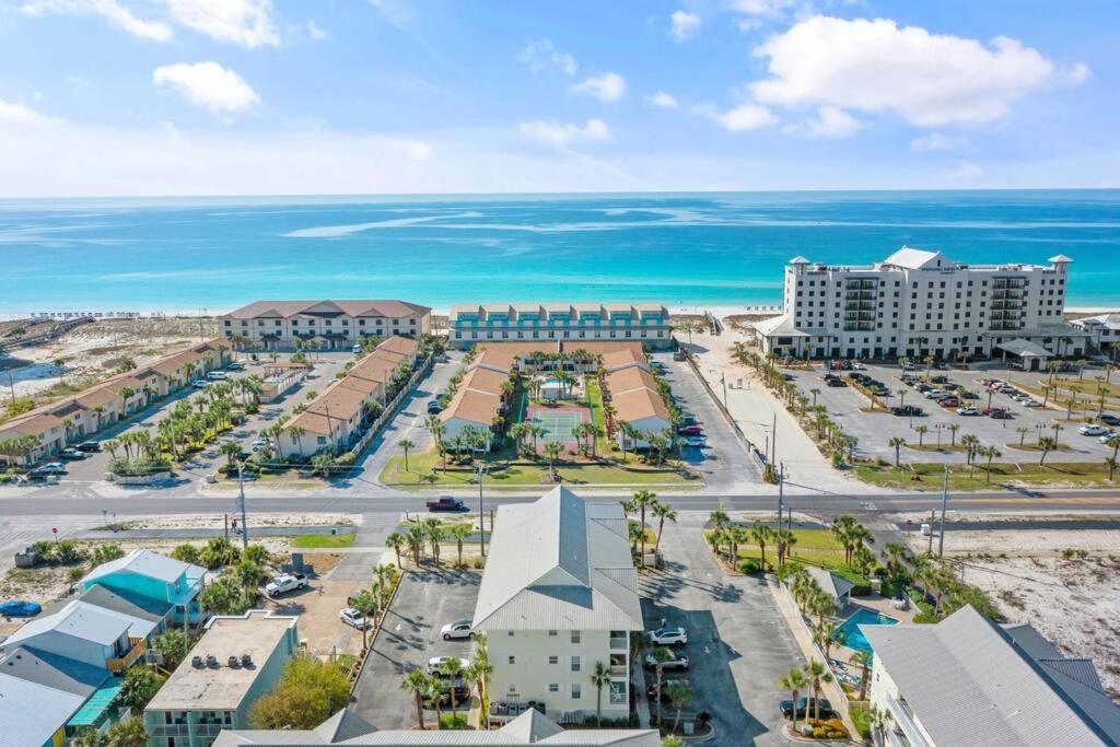 Nespecifikovaný výhled na moře nebo výhled na moře při pohledu z apartmánu