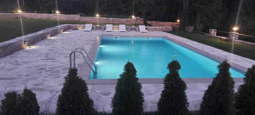 Het zwembad bij of vlak bij Stanovcic Apartments