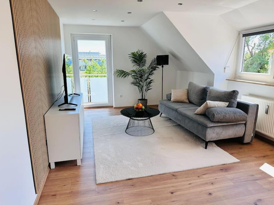 FeWo für 6 Personen WLAN Balkon Parken Stilvoll - Appartamento Con 2 Camere Da Letto
