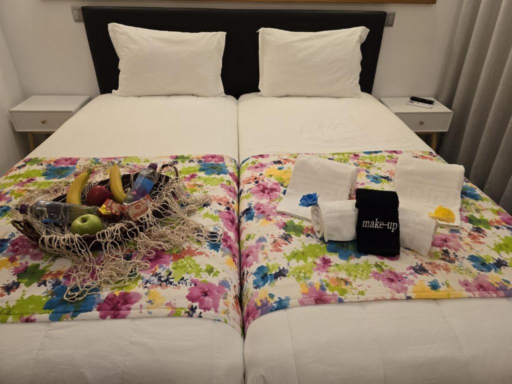 LC's Guesthouse - 11