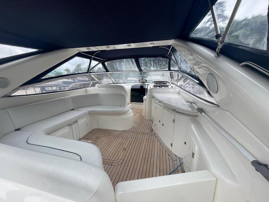 Fotografie z fotogalerie ubytování Boat Accommodation Ltd v destinaci Torquay