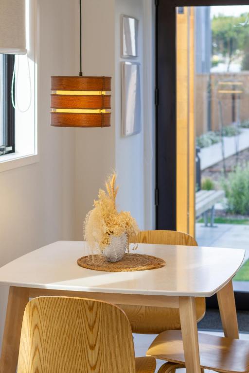 Serenity by the Sea: Coastal Escape1 bed 1 bath - Resim 14