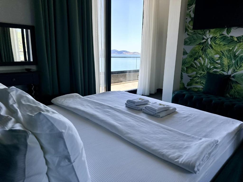 Hotel Del Medio - 16