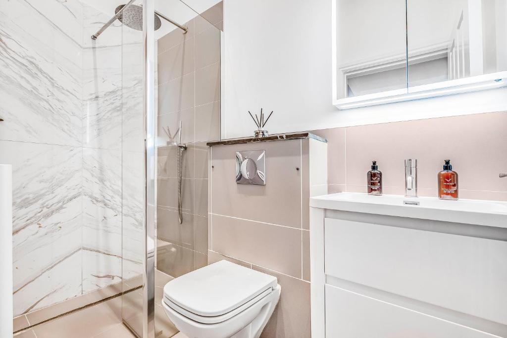 Koupelna v ubytování Kings Road Stylish Apartment in Chelsea