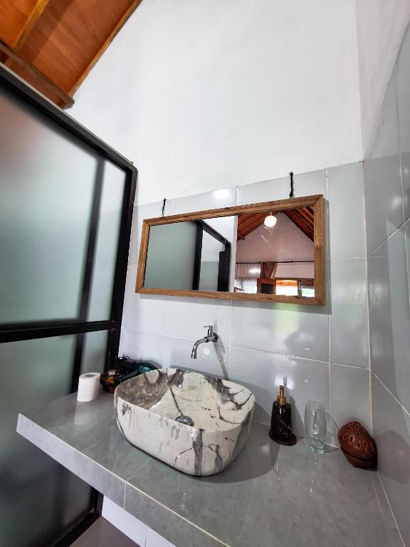 Koupelna v ubytování Novia Guest House Lombok-Tetebatu