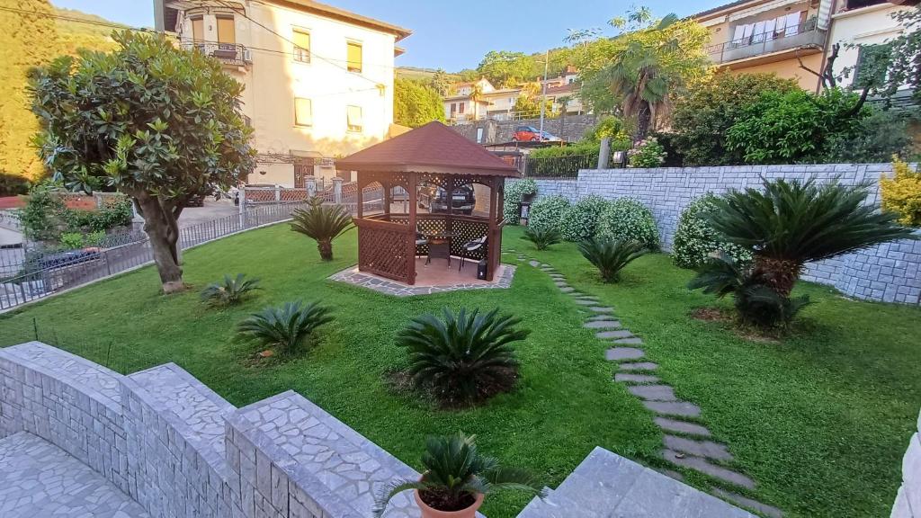 Ogród w obiekcie Opatija Centar