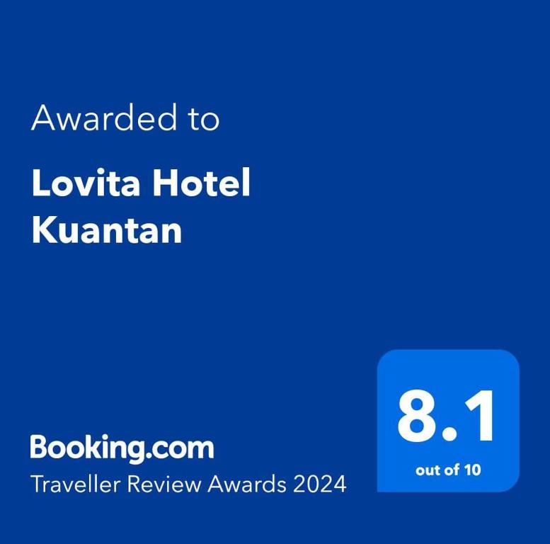 zrzut ekranu telefonu z tekstem przyznanym hotelu Louvre Kyrkan w obiekcie Lovita Hotel Kuantan w mieście Kuantan