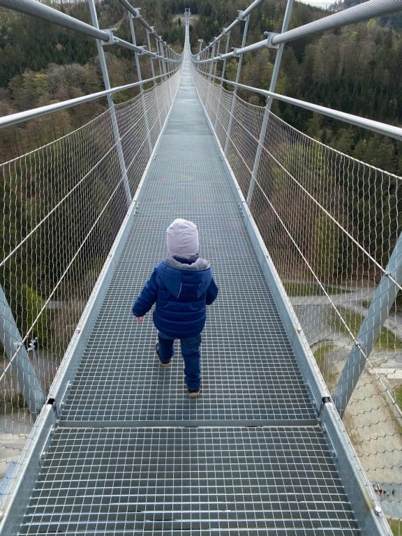 Děti v ubytování FeWo Skywalk Willingen