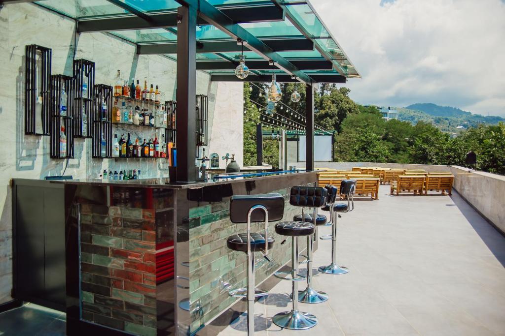 Nespecifikovaný výhled na hory nebo výhled na hory při pohledu z hotelu