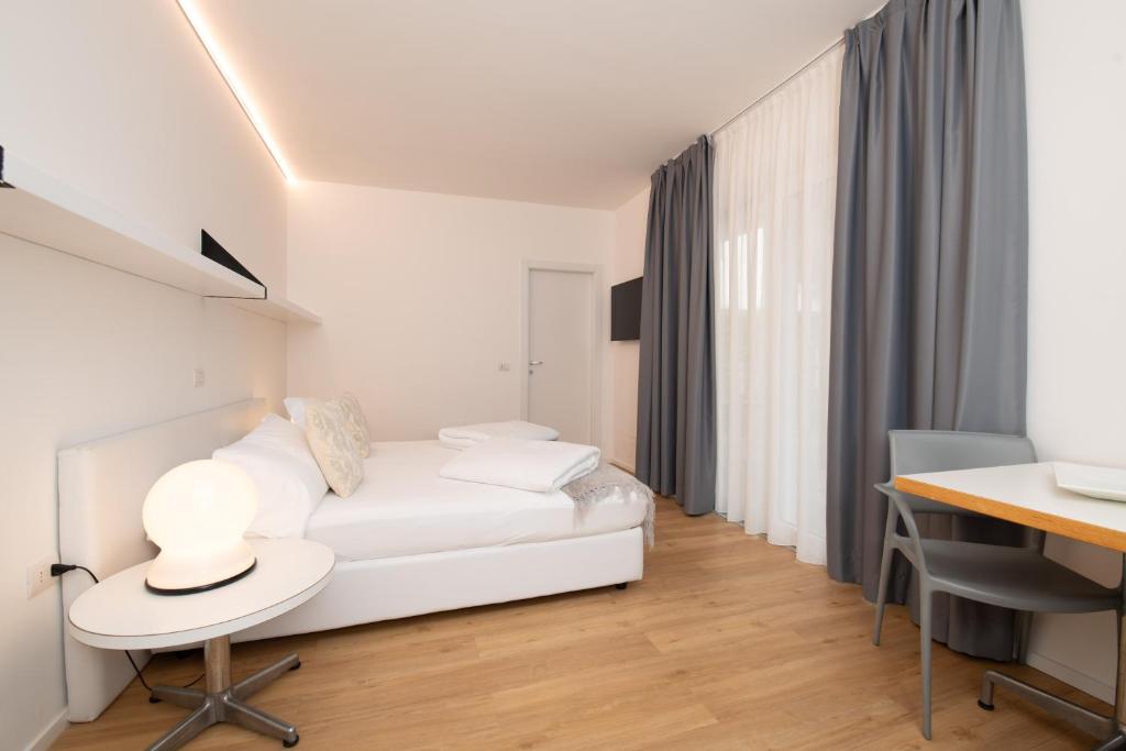 Torbole Aparthotel - Estudio Clásico