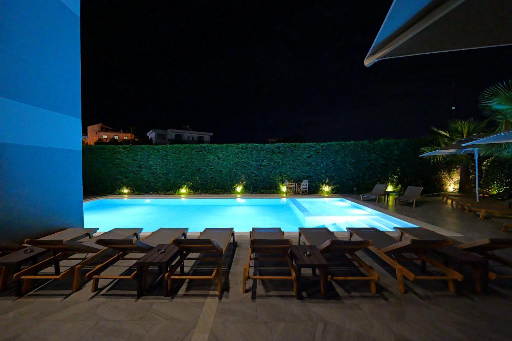 Bazén v ubytování Heksamil Hotel nebo v jeho okolí