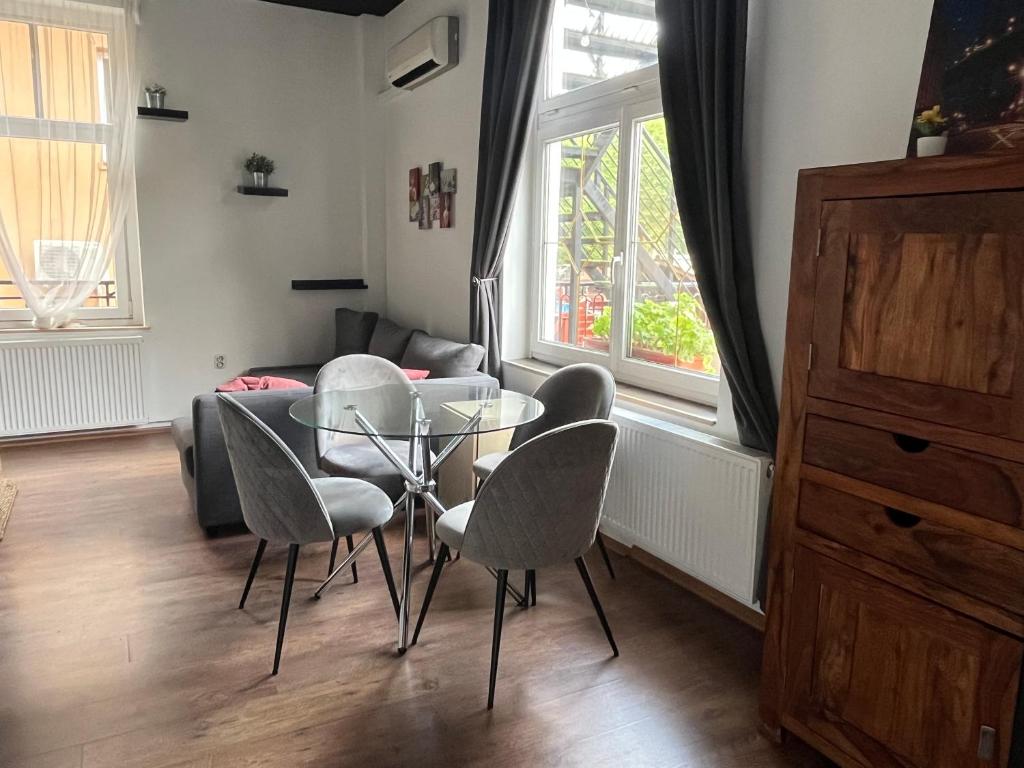 Posedenie v ubytovaní Smeraldo Apartmanok Siófok