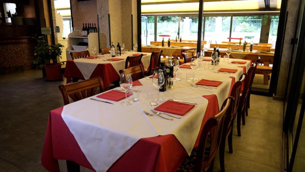 Restaurace v ubytování Villa Emma