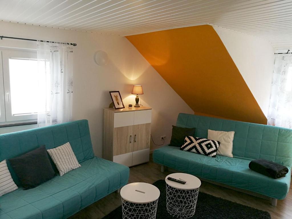 Posezení v ubytování Gästehaus Koblenz - Dachgeschoss