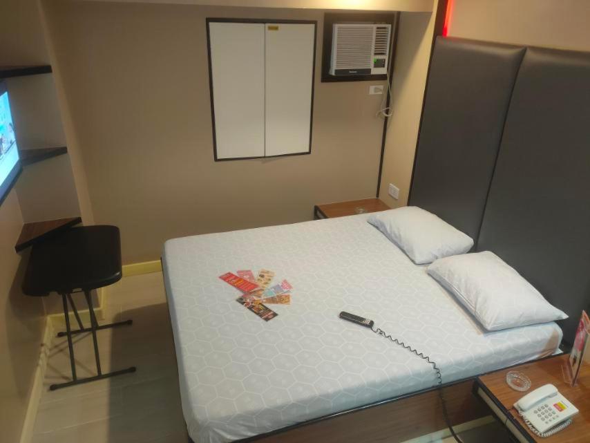 Hotel Sogo Macapagal - Deluxe-Zimmer