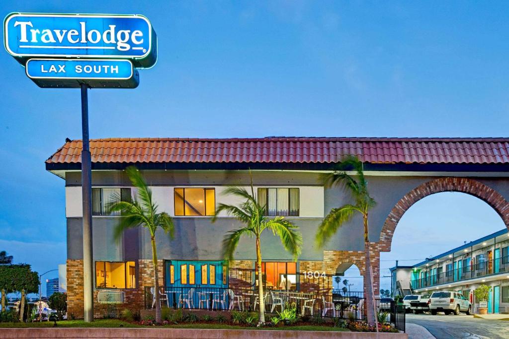 Certifikát, hodnocení, plakát nebo jiný dokument vystavený v ubytování Travelodge by Wyndham LAX