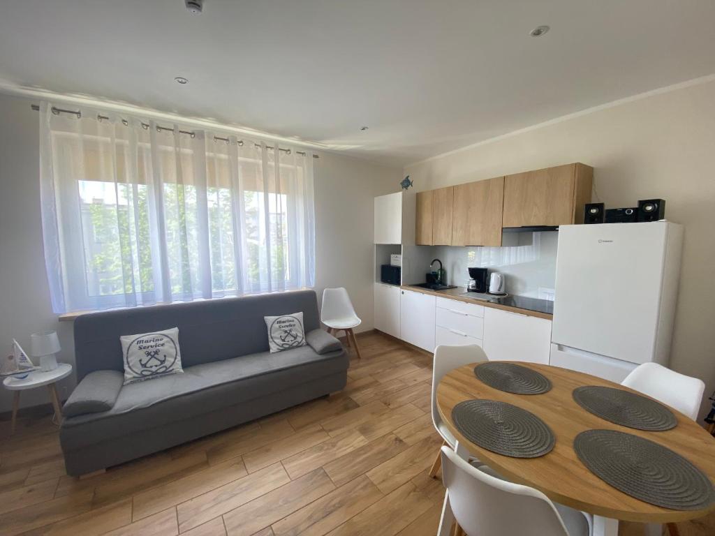 Piotruś Pan by Orzechowa Przystań Centrum blisko plaży - Apartamento De Un Dormitorio