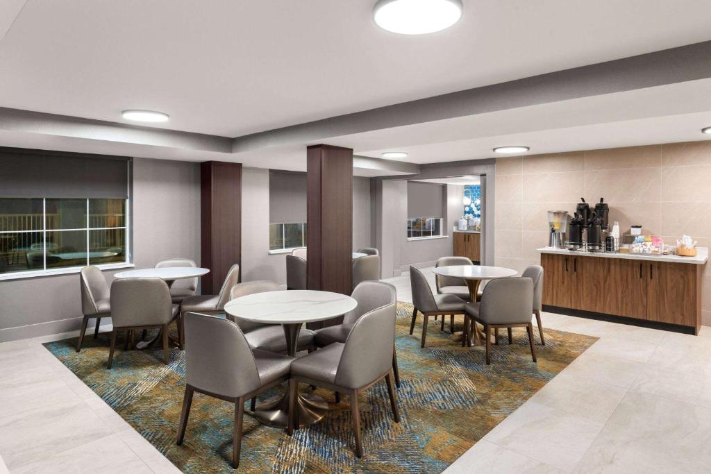 Hawthorn Extended Stay by Wyndham Knoxville photo