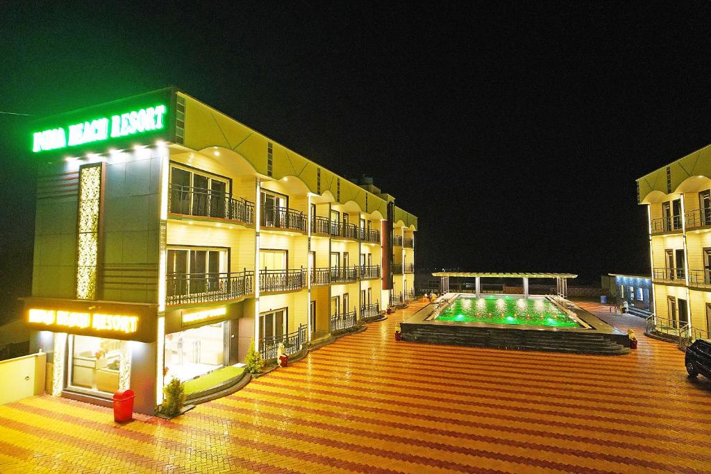 Bazén v ubytování INDIA BEACH RESORT !! FRONT Sea VIEW !! nebo v jeho okolí