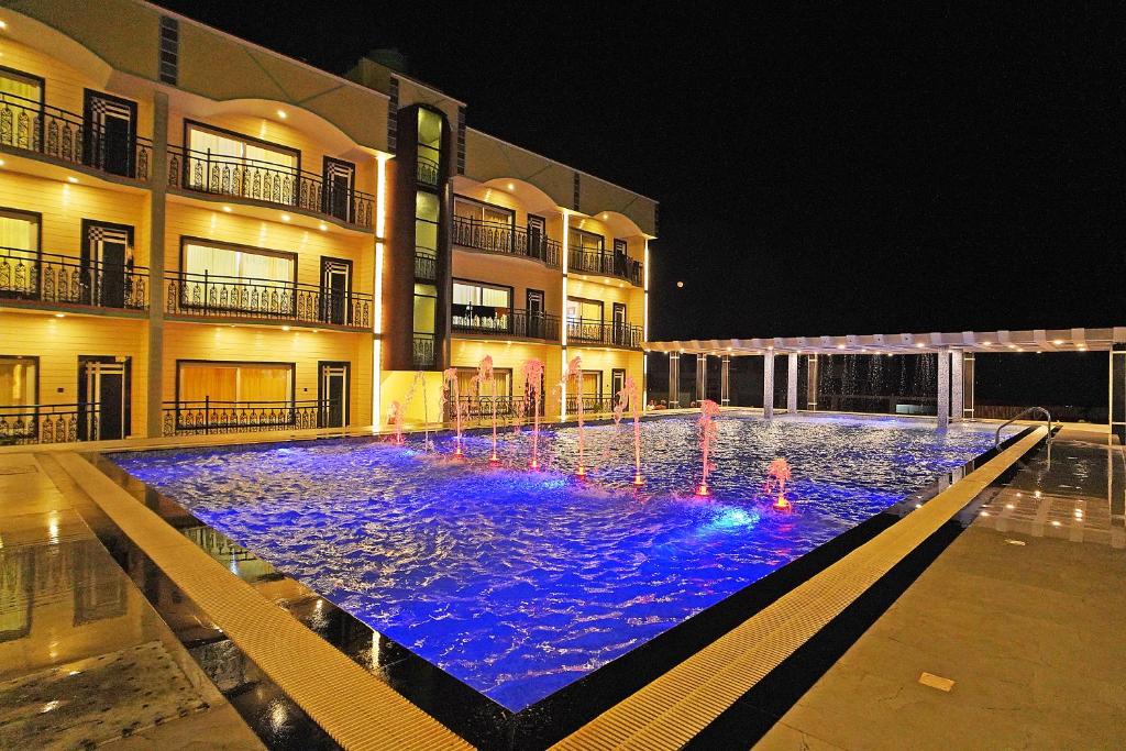 Bazén v ubytování INDIA BEACH RESORT !! FRONT Sea VIEW !! nebo v jeho okolí