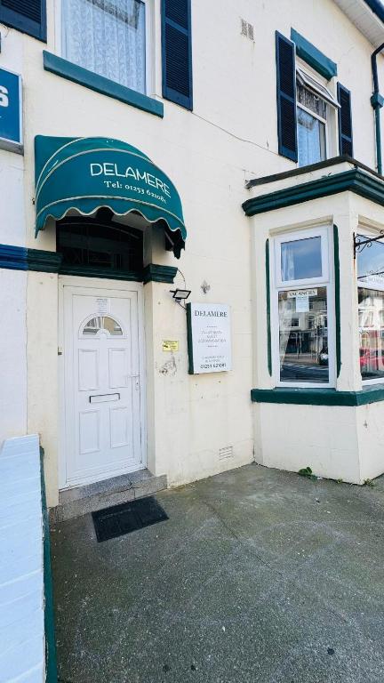 Delamere Hotel - Resim 11