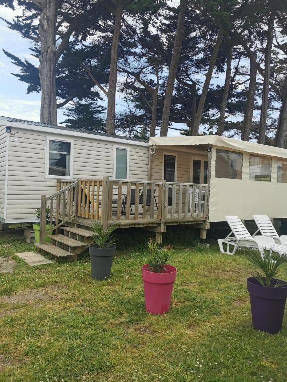 Zahrada ubytování Mobilhome Vue océan La Costa Breizha