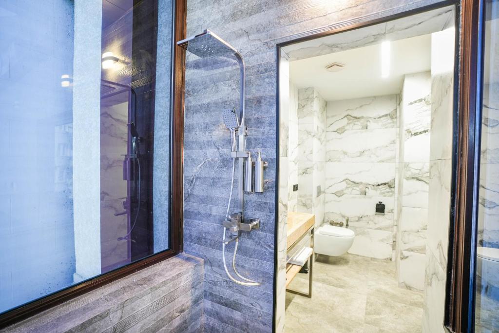 Koupelna v ubytování Hotel Splendid Tbilisi