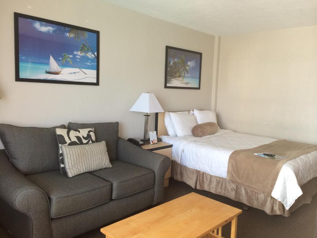 Cove Motel Oceanfront - 