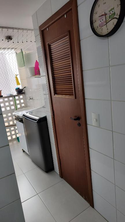 Kuchyň nebo kuchyňský kout v ubytování Hostel for One com quarto de solteiro e banheiro privativos