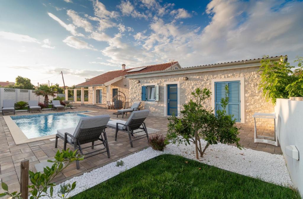 Bazén v ubytovaní Villa Rafajela - Private Pool alebo v jeho blízkosti