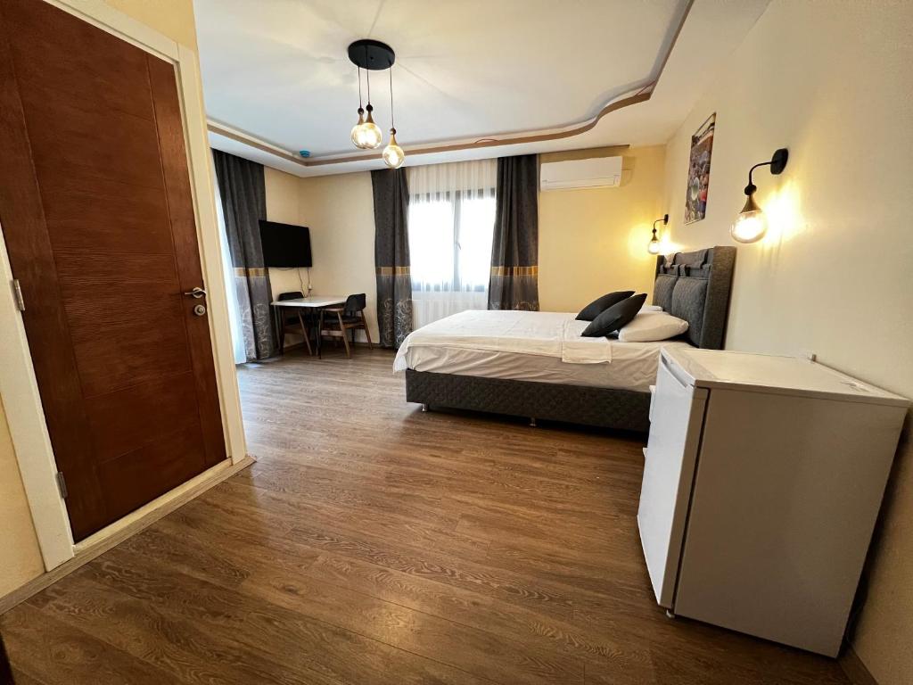 Ada Konak Otel - Salle Familiale Avec Vue Sur Le Jardin